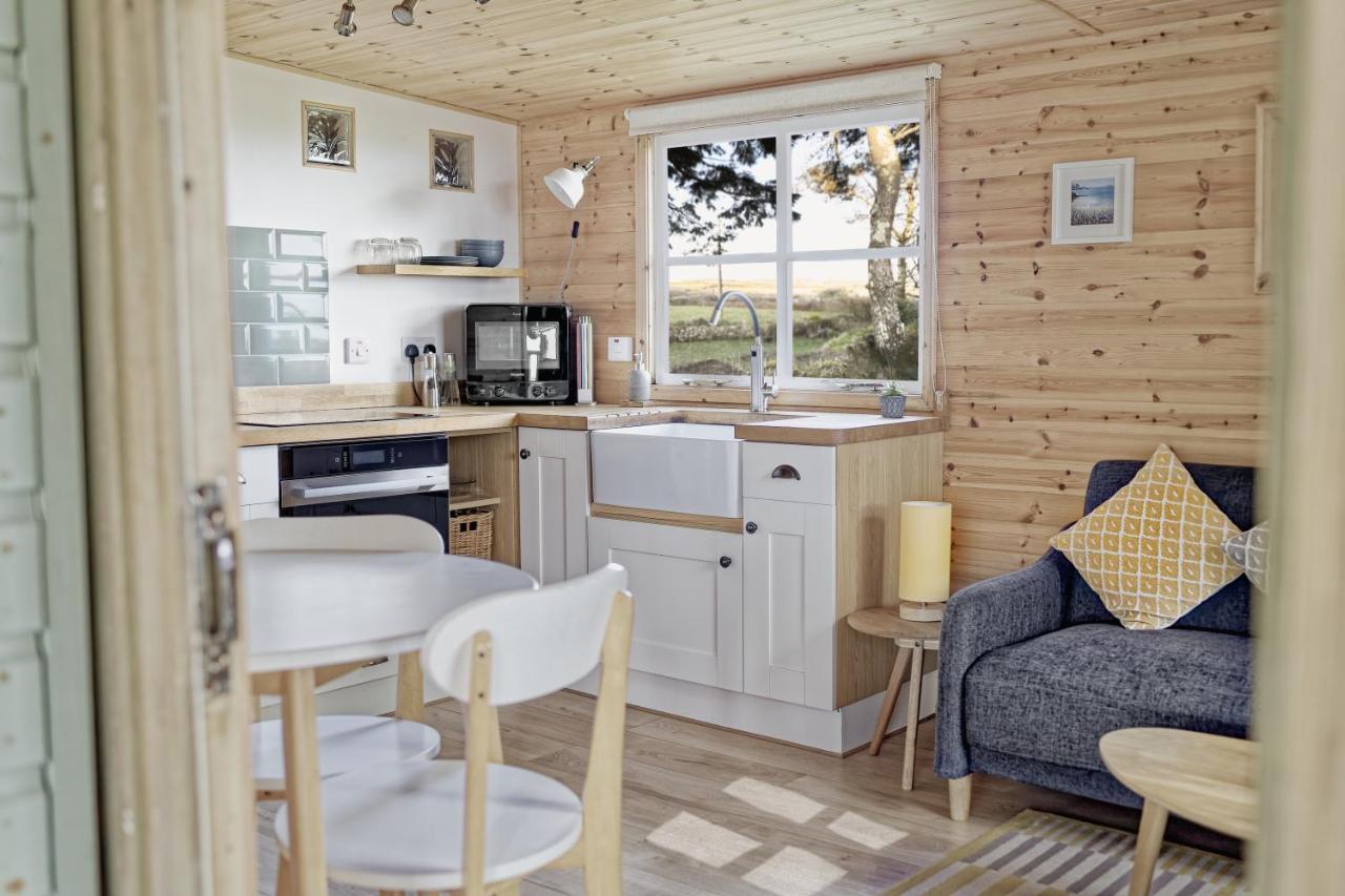 Scandi Cabin On A Hill, With Stunning Panoramic Views Ludgvan Exteriör bild