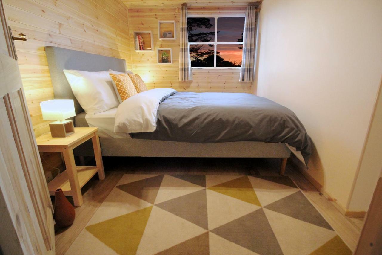 Scandi Cabin On A Hill, With Stunning Panoramic Views Ludgvan Exteriör bild